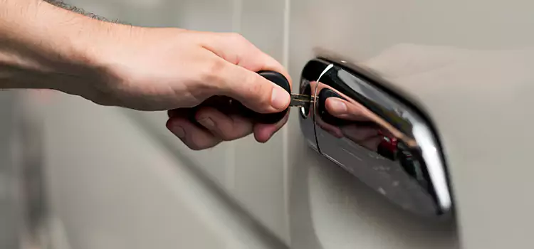 Why Choose Our Auto Locksmith Team in Roselle, NJ?